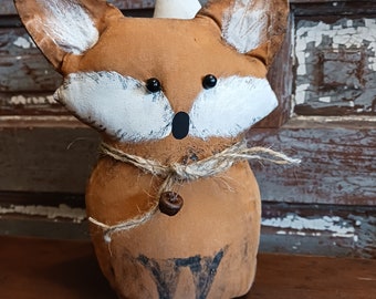 Sly Little Red Fox with Bushy Tail for your Primitive Rustic Country Decor Shelf Sitter