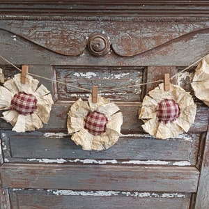 Primitive SUNFLOWER BANNER pennant with red homespun rustic clothespins Country Rustic Decor