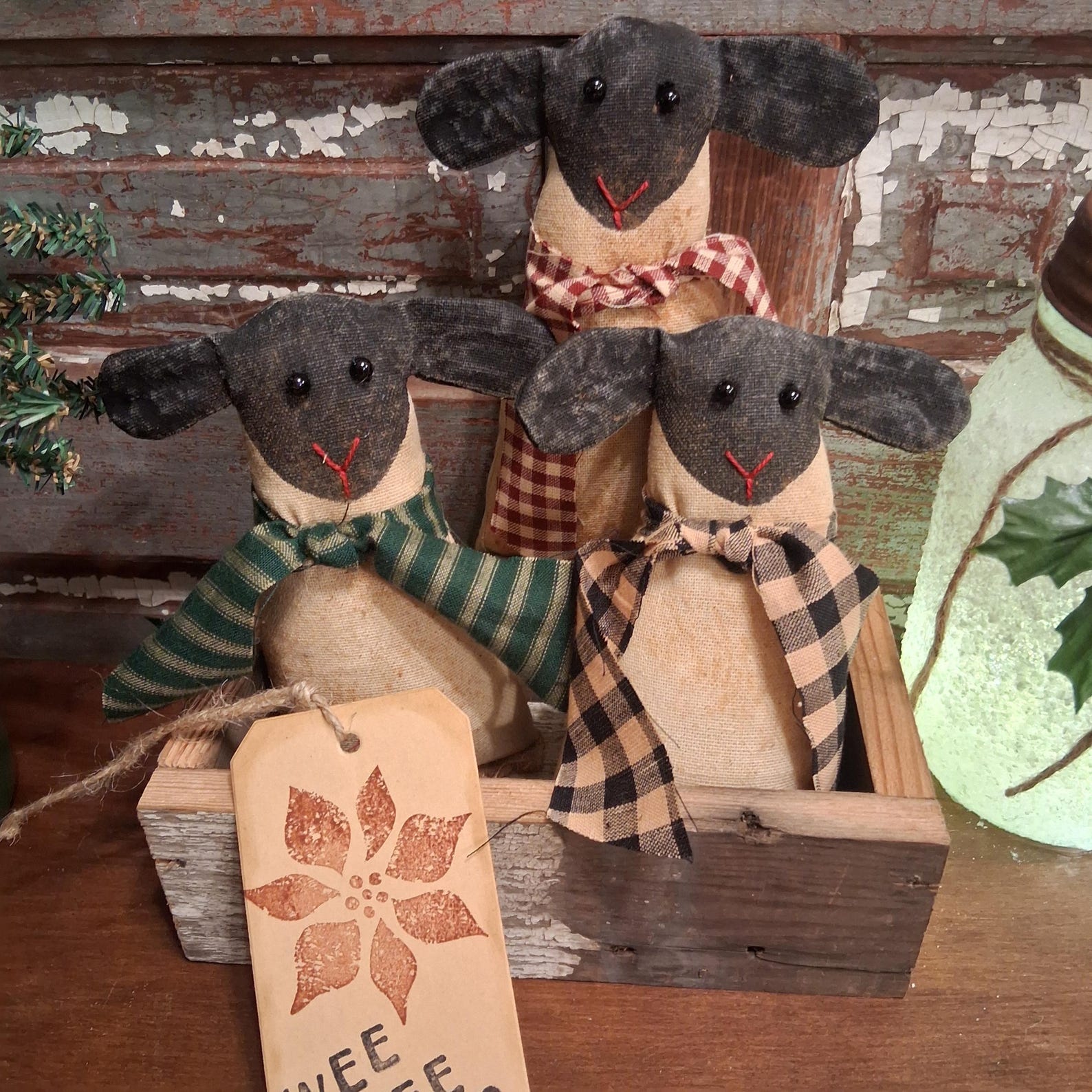 Wee Three SHEEP Primitive Bowl Filler Rustic Christmas Winter Ornies - Etsy