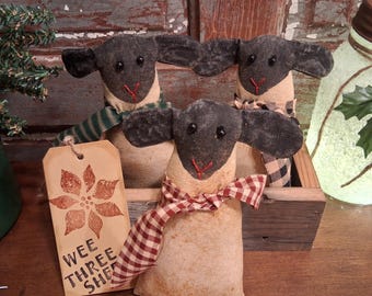 Wee Three SHEEP Primitive Bowl Filler Rustic Christmas Winter Ornies