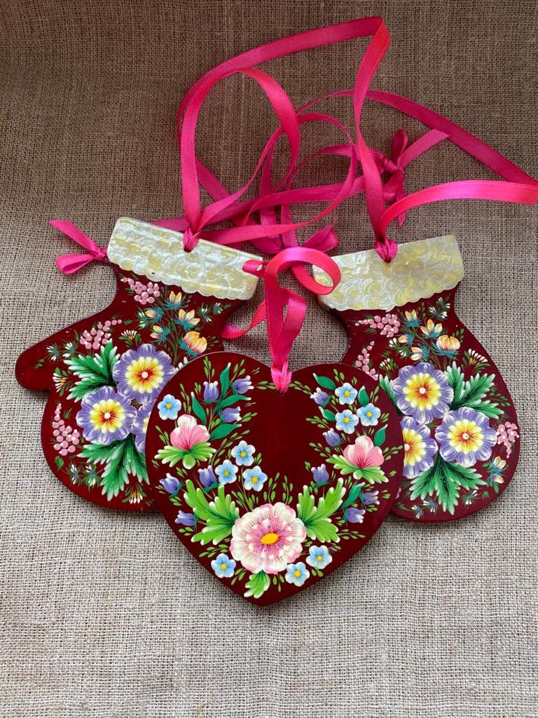 Set of 3 Christmas Hanging 2 Mittens 1 Heart Wooden Handmade Etsy