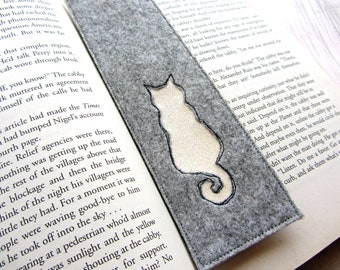 Marque-page en feutre et paillettes blanches pour les amoureux des chats
