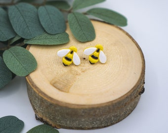 Bumble Bee Stud Earring / Bee Polymer Clay Earring / Spring Bee Earring / Yellow Bee Minimalist Stud