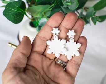 Winter Snowflake Earring / White Dangle Drop Snow Earring / Lightweight Polymer Clay Statement Earring / Handmade Winter Earring