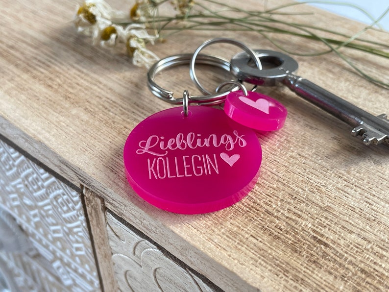 Lieblings-Kollegin mit Herz Schlüsselanhänger aus Acryl Pink