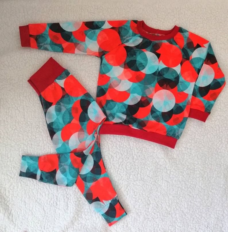 red and green jumper light weight toddler sweater baby, Abstract circles sweater