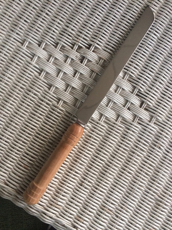Knife, Bread, stainless steel with Wooden handle