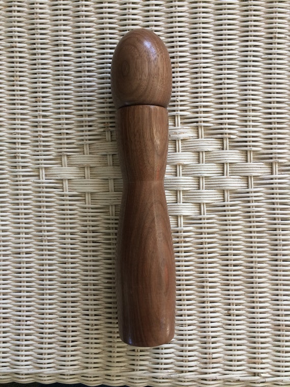Pepper/Salt/Herb Mill, Crushgrind in Walnut, 12" tall