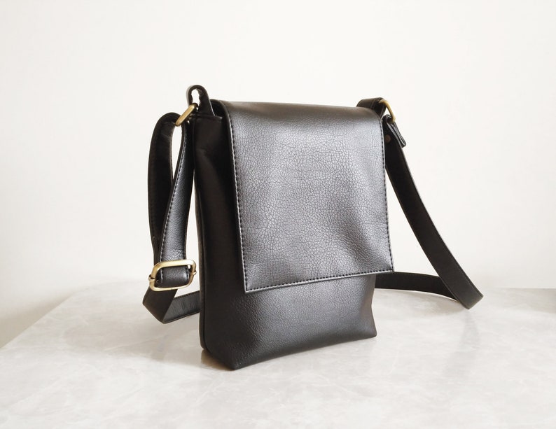 vegan mens messenger bag