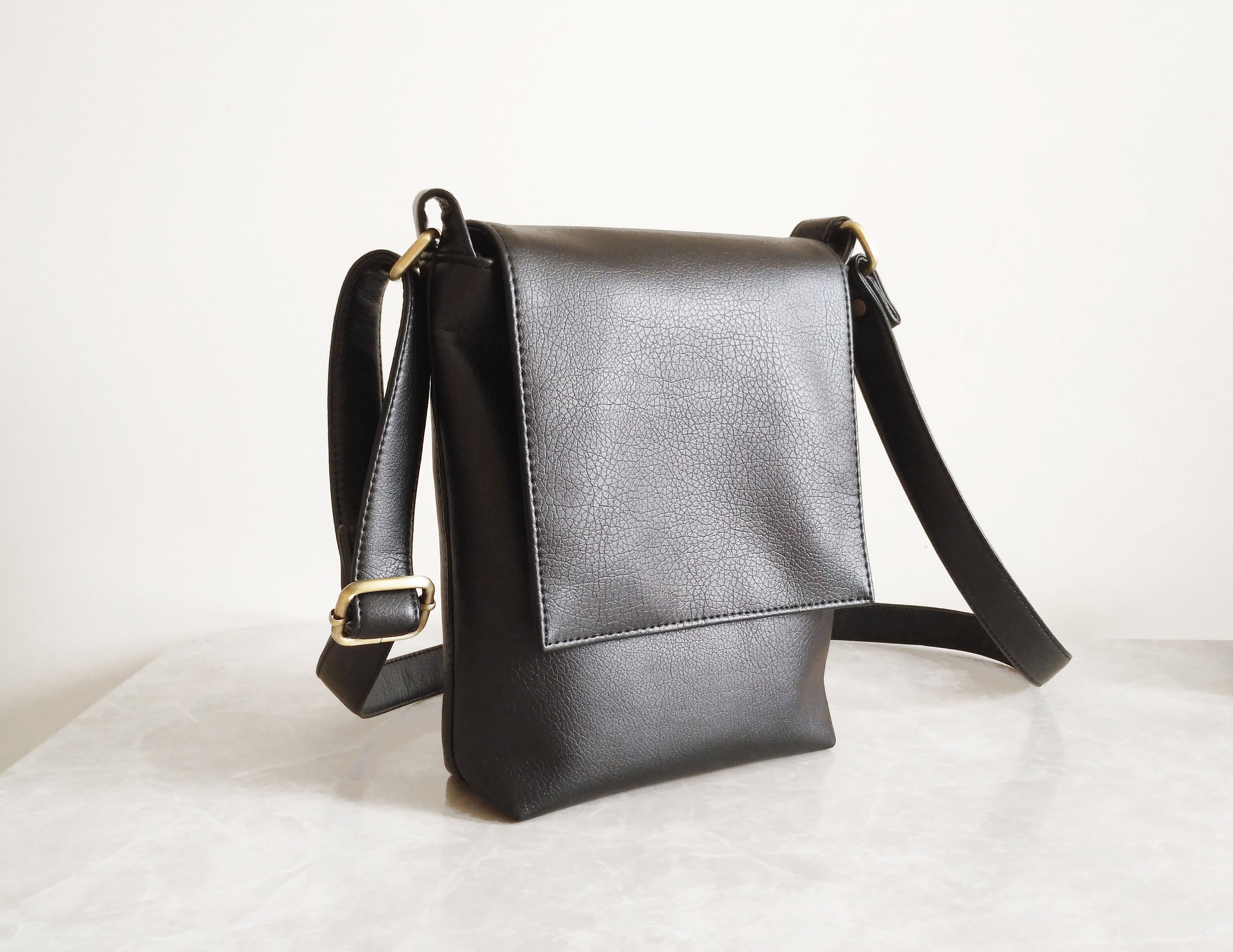 very mens bags