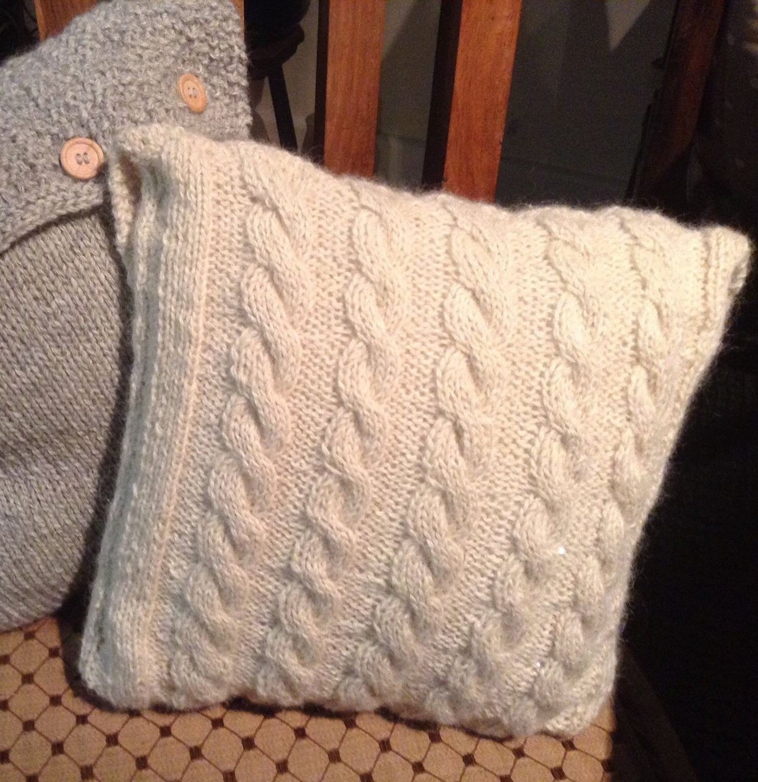 Chunky cable knit pillow online