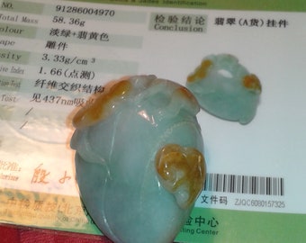 玉石翡翠 猿と果物の彫刻 玉石翡翠 猿と果物の彫刻 ミャンマー産天然翡翠彫刻