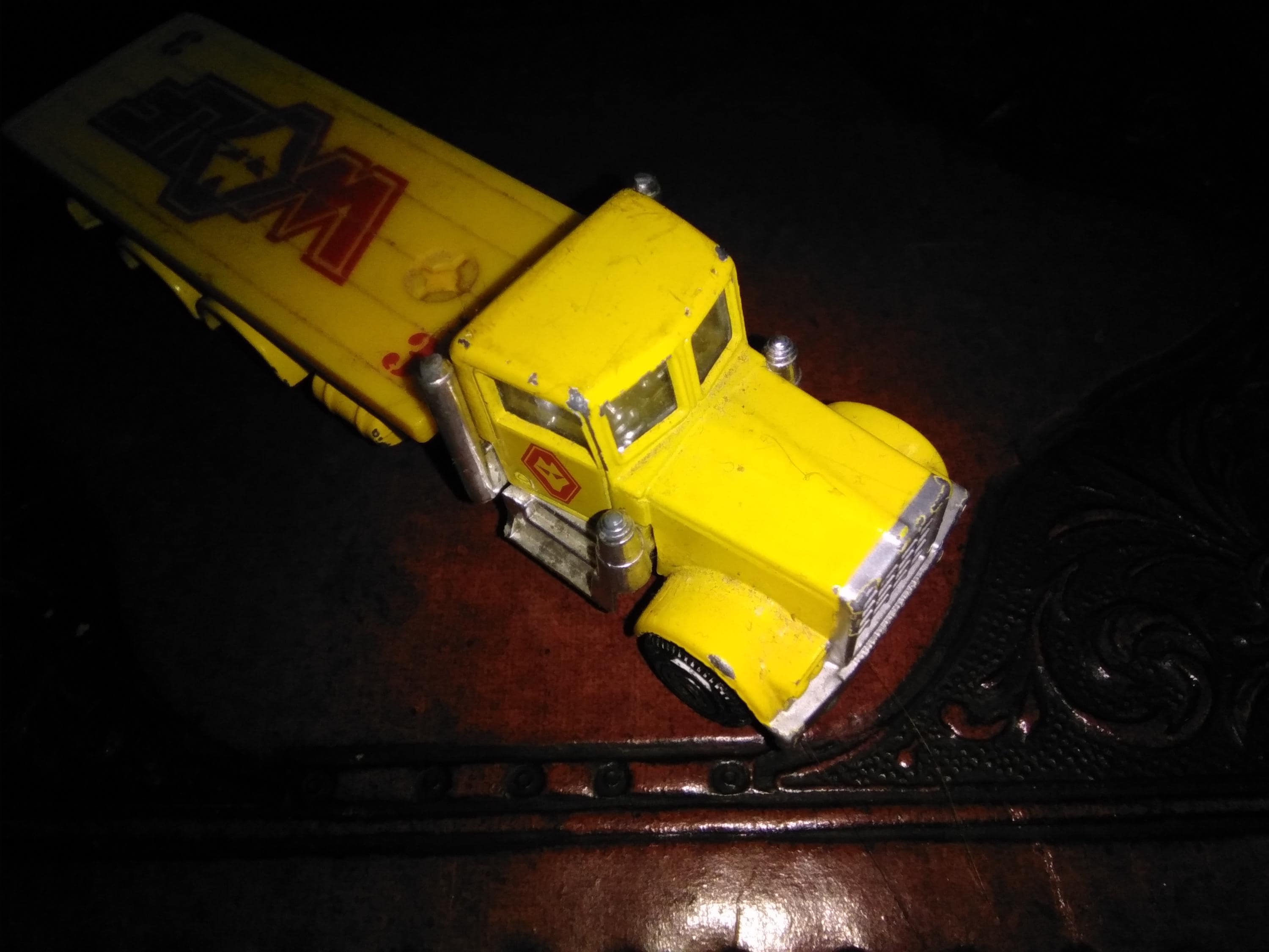 CORGI - KENWORTH TRUCK - Vintage Retro 1970s 1980s 1990s Style