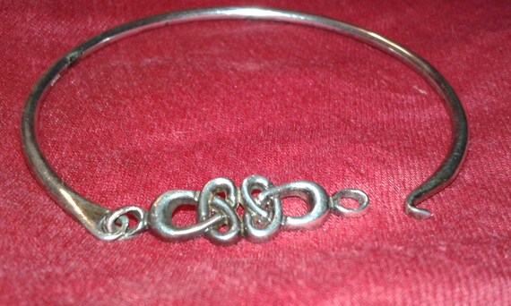 Solid sterling silver Celtic woven knot design br… - image 3