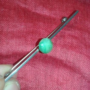 Untreated Jadeite Jade and solid sterling silver bar brooch vintage jewellery precious metal Earth mined gemstone jewellery