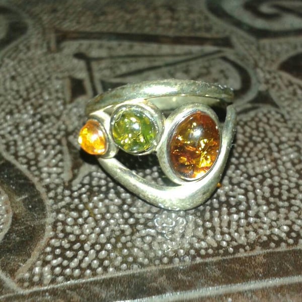Untreated natural Baltic amber tri colour yellow orange green cabochon gemstones in solid sterling silver Art Nouveau style jewellery