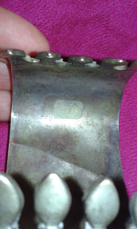 Antique bangle made from heavy solid brass with s… - image 7