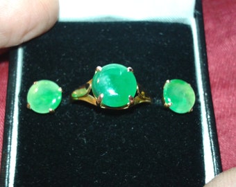 Untreated A Imperial translucent Jadeite Jade matching 14K yellow gold ring 18K yellow gold earrings Hong Kong boutique