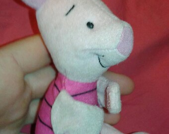 Disney Piglet Winnie the Pooh childrens character plush from 1998  Mcdonalds Happy Meal
