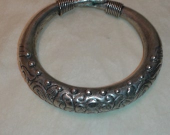 Massivt testat silver antik kinesisk asiatisk orientalisk damarmband handgjort hantverksmässigt viktorianskt armband smycken österländsk modestil