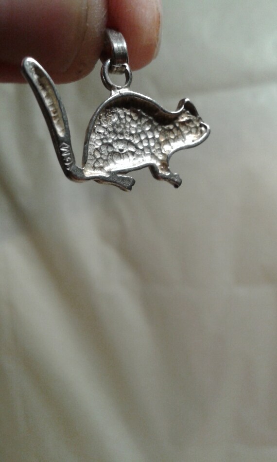 A solid sterling silver squirrel bracelet charm /… - image 3