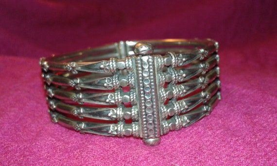 Hindustani solid sterling silver hinged opening b… - image 2