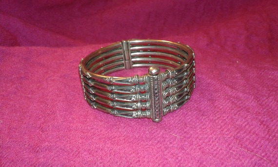 Hindustani solid sterling silver hinged opening b… - image 1