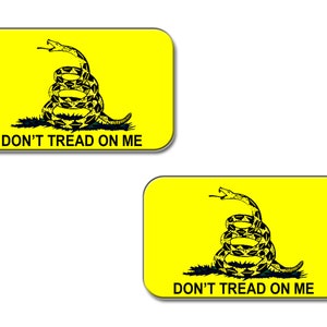 Curb-N-Sign®, 2 Reflective Magnets, 3x5in, (Don&#39;t Tread on Me)