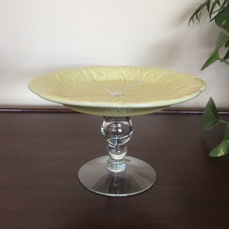 Cabbage leaf relief pattern. Dessert stand Serving piece Yellow majolica leaf design Yellow cake stand Spring decor