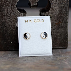 14K Yin Yang Ohrstecker, Yin Yang Emaille Ohrstecker, 14k Yin Yang Ohrstecker, 14K Gold Ohrstecker Yin Yang mit Schraubverschluss