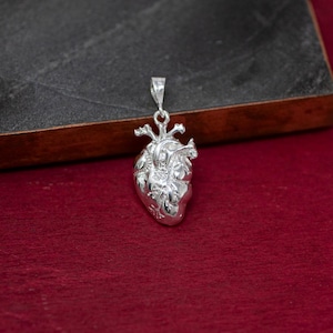 Silver Realistic Heart Necklace, Silver Anatomical Heart Necklace, Silver Heart Necklace, Real Heart Pendant, Heart Organ Silver Pendant