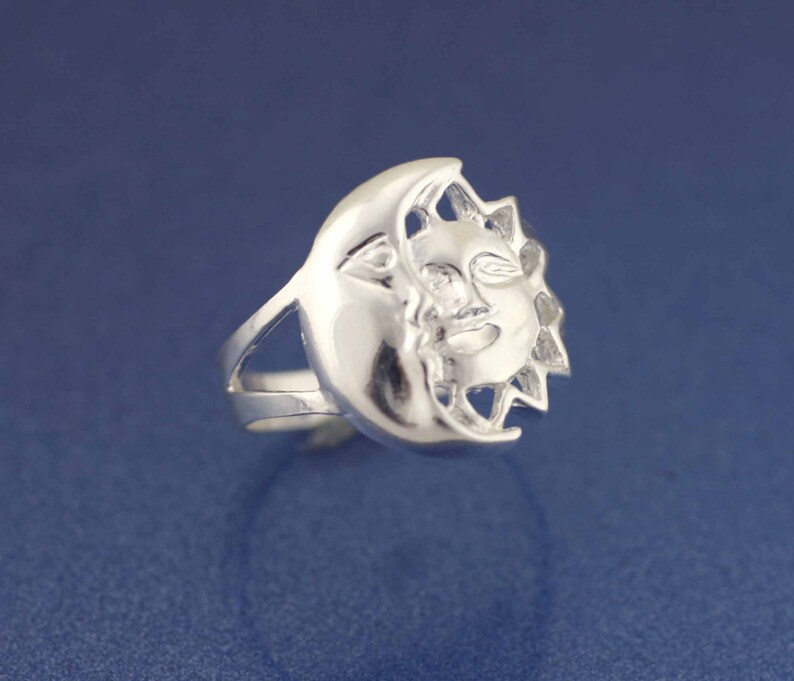 Eclipse Emblem Sterling Silver Adjustable Ring plated in 14K Gold
