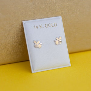 Bee Stud Earrings, 14k Gold Dainty Bee Earrings , Honey Bee Tiny Earrings, 14K Yellow Gold Bee Earrings, Kids Jewelry, Girls Stud Earrings