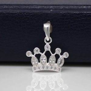 Silver Crown Necklace, Sterling Silver Crown Necklace, Quinceañera Necklace, Silver Crown Charm with Cz, Brides necklace, Princess Necklace