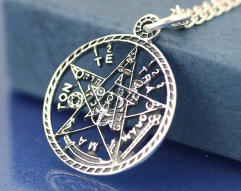 Collar de pentagrama, collar de pentagrama de plata esterlina, collar de pentáculo mediano, colgante de pentagrama, Wicca, tetragrámaton de plata