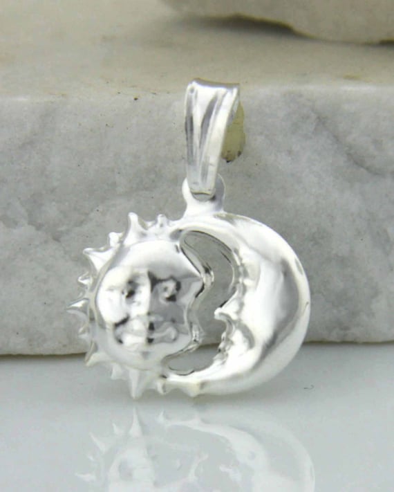 New 0.925 Sterling Silver Sun and Moon Charm Pendant Necklace