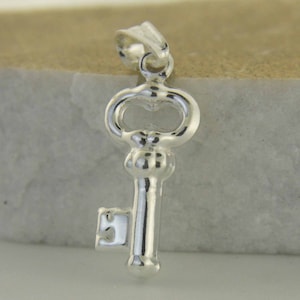 Key Necklace, Silver Key Pendent, Sterling Silver Key, Key Charm,Llave de Plata,Valentine Gift, Key of my Heart, Love protection charm, Key