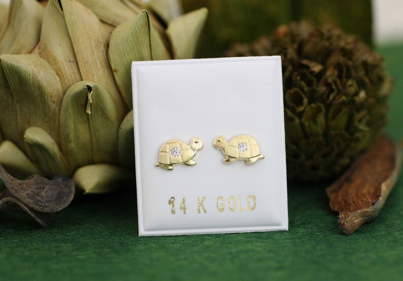 Girl Stud Gold Turtle Earring Baby Earrings 14K Gold Turtle Stud Earrings Gold Screw Back Earrings Gold Turtle Stud Earring