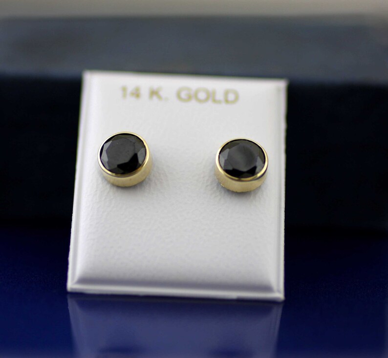 3mm Black Cubic Zirconia Solitaire Stud Piercing Earrings In Solid Titanium - Foto 12