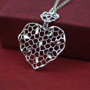 Sterling Silver Heart Filigree Necklace, Silver Modern Necklace, Silver Heart Necklace, modern geo jewelry, Silver Boho Necklace