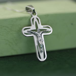 Sterling Silver Cross Necklace, Oval Finish Cross Necklace, Crucifix Cross Pendant, Solid Silver Cross Necklace, Silver Crucifix Necklace