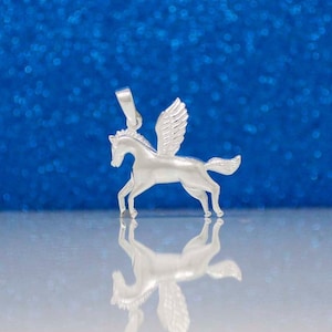 Sterling Silver Pegasus Necklace, Silver Pegasus Pendant, Silver Pegaso Necklace, Animal Jewelry, Horse Necklace, Divine Stallion