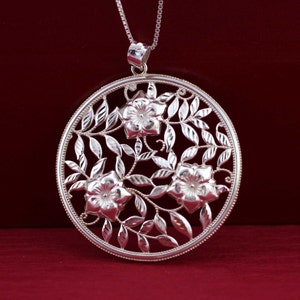 Sterling Silver Floral Necklace, Silver Floral Medallion, Sterling Silver Flower Necklace, Floral Filigree Silver Necklace, Floral Circle