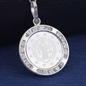 Médaille d’argent sterling Saint Benoît, argent Sterling Saint Benoît collier, Saint Saint-Benoît médaille argent avec CZ, Montana San Benito
