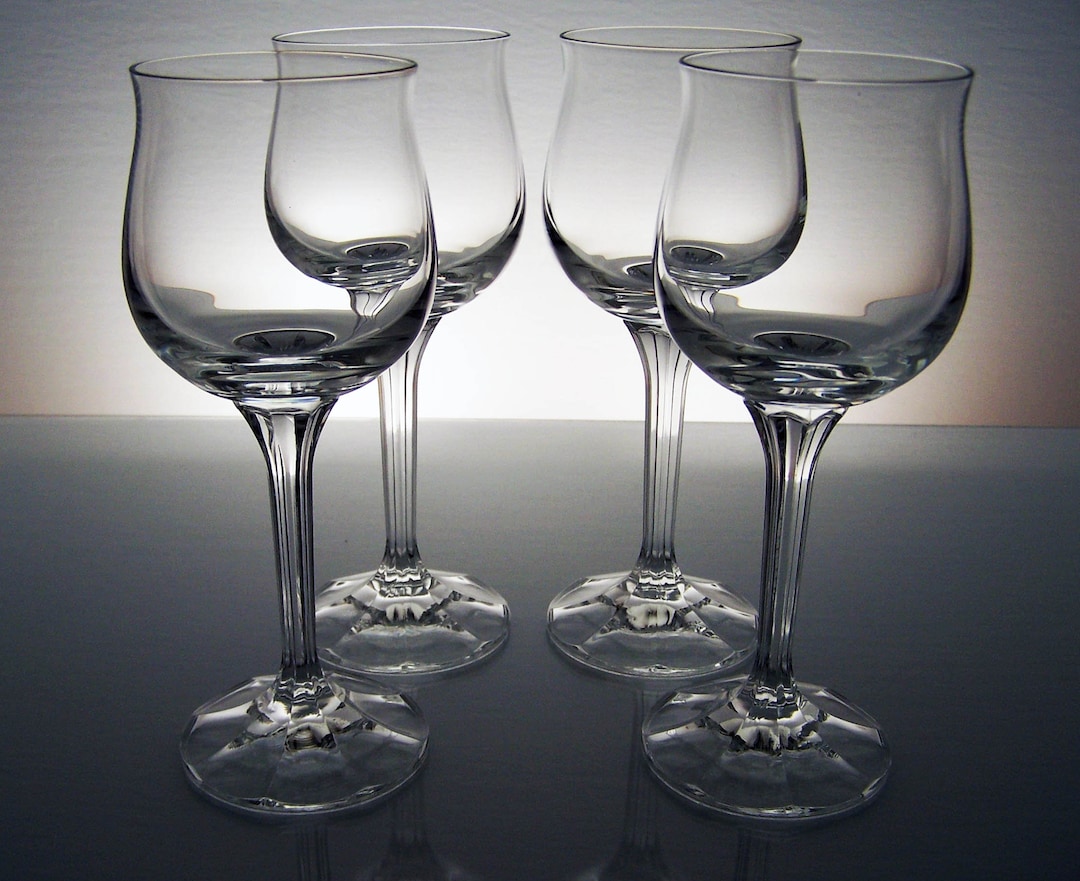 Set of 4 Bohemia Crystal Wine Glasses diana Pattern Tulip Shaped Bowl