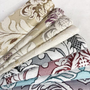 Shimmery Damask Jacquard Upholstery Fabric For Curtains, Cushions, Interior Design Soft Hard Wearing Polyester Damask Fabrics Per Metre