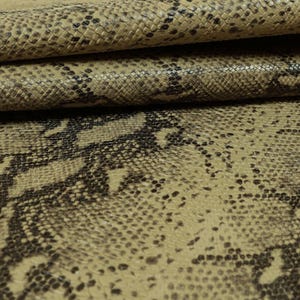 Snakeskin Vinyl Faux Leather Upholstery Fabric For Furniture, Sofas, Vehicle Trimmings & Accessories Hard Wearing Animal Print Vinyl image 12