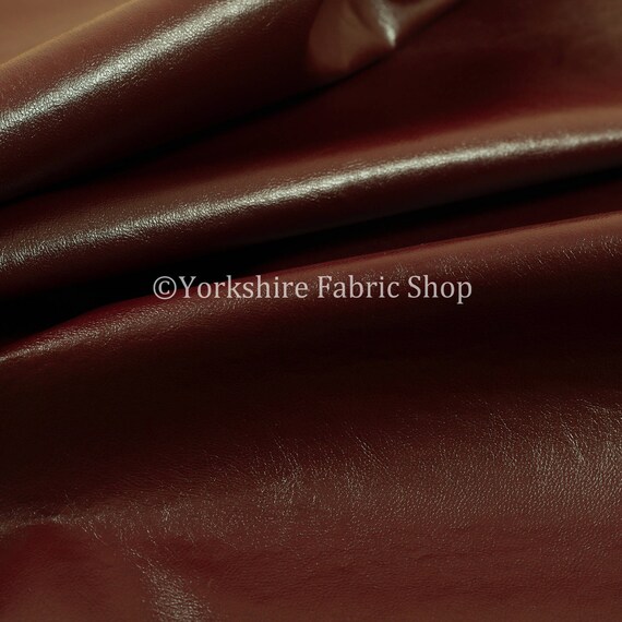 Soft Sheen Vinyl Lilac Faux Leather Upholstery Fabric Perfect For Furnishing