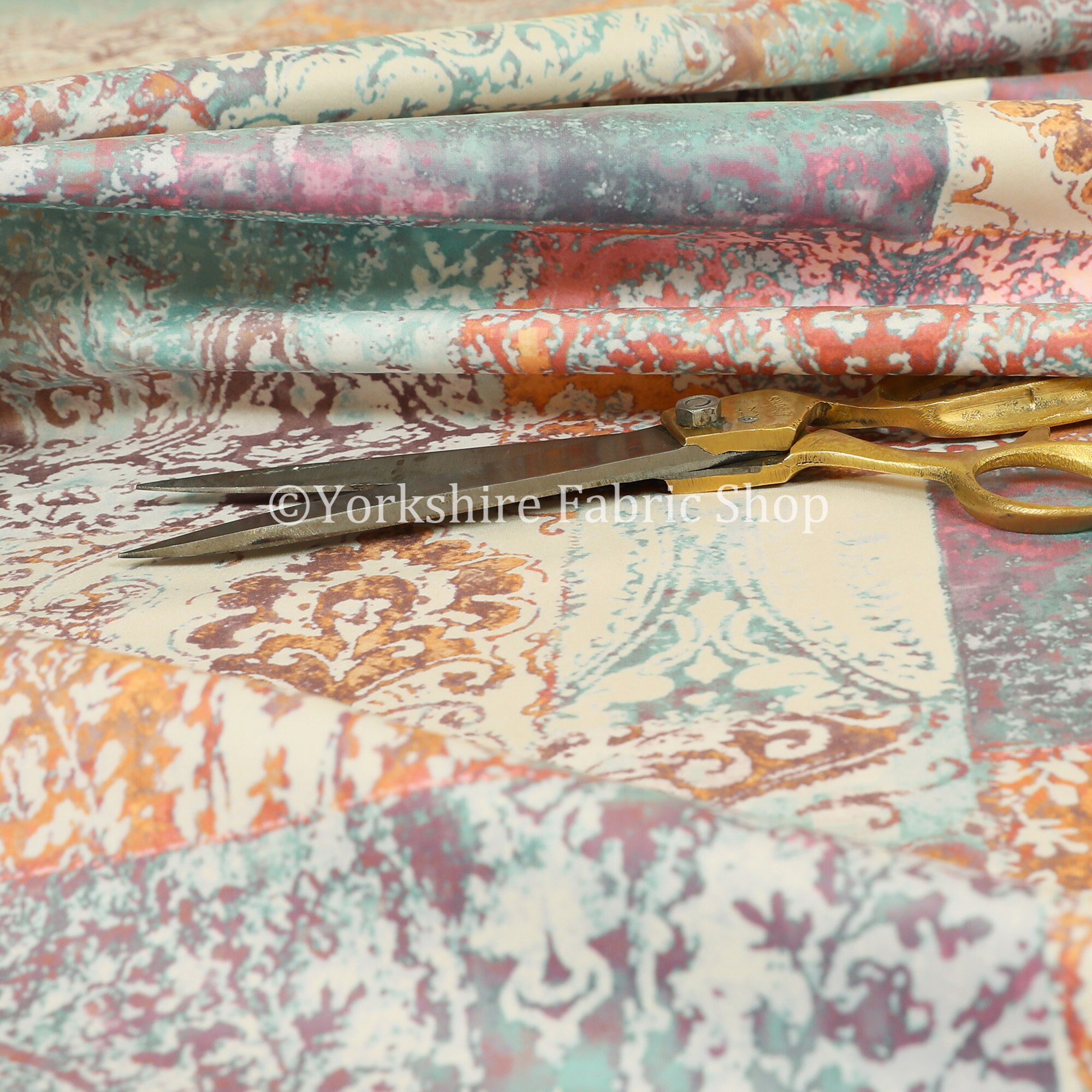 Nouveau doux velours imprimé Patchwork damassé traditionnels multicolores tissu d’ameublement - vendu par le tissu de 10 mètres Nouveau Nouveau Nouveau doux velours imprimé Patchwork damassé traditionnels multicolores tissu d’ameublement - vendu par le tissu de 10 mètres b21cd0