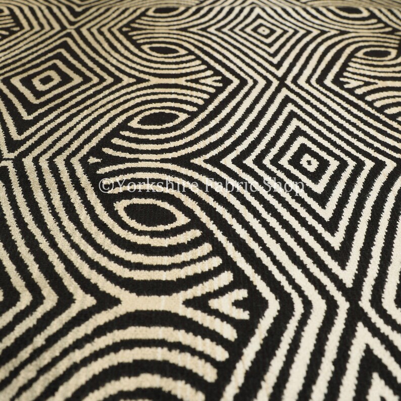 Sold By Metre Fabrics New Modern Elegant Medallion Pattern Quality Weight Velvet Black Colour Furnishing Upholstery Fabric